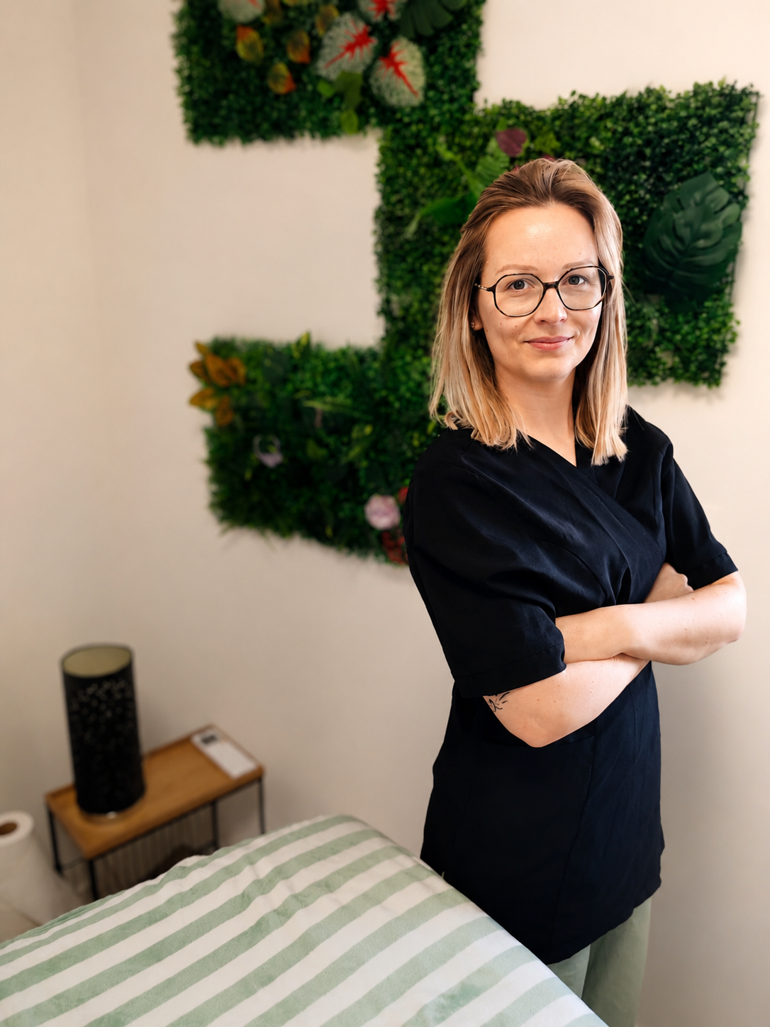 Céline, praticienne en drainage lymphatique méthode Renata França, madérothérapie et massage bien-être au studio Motiveo Forme à Lançon-Provence